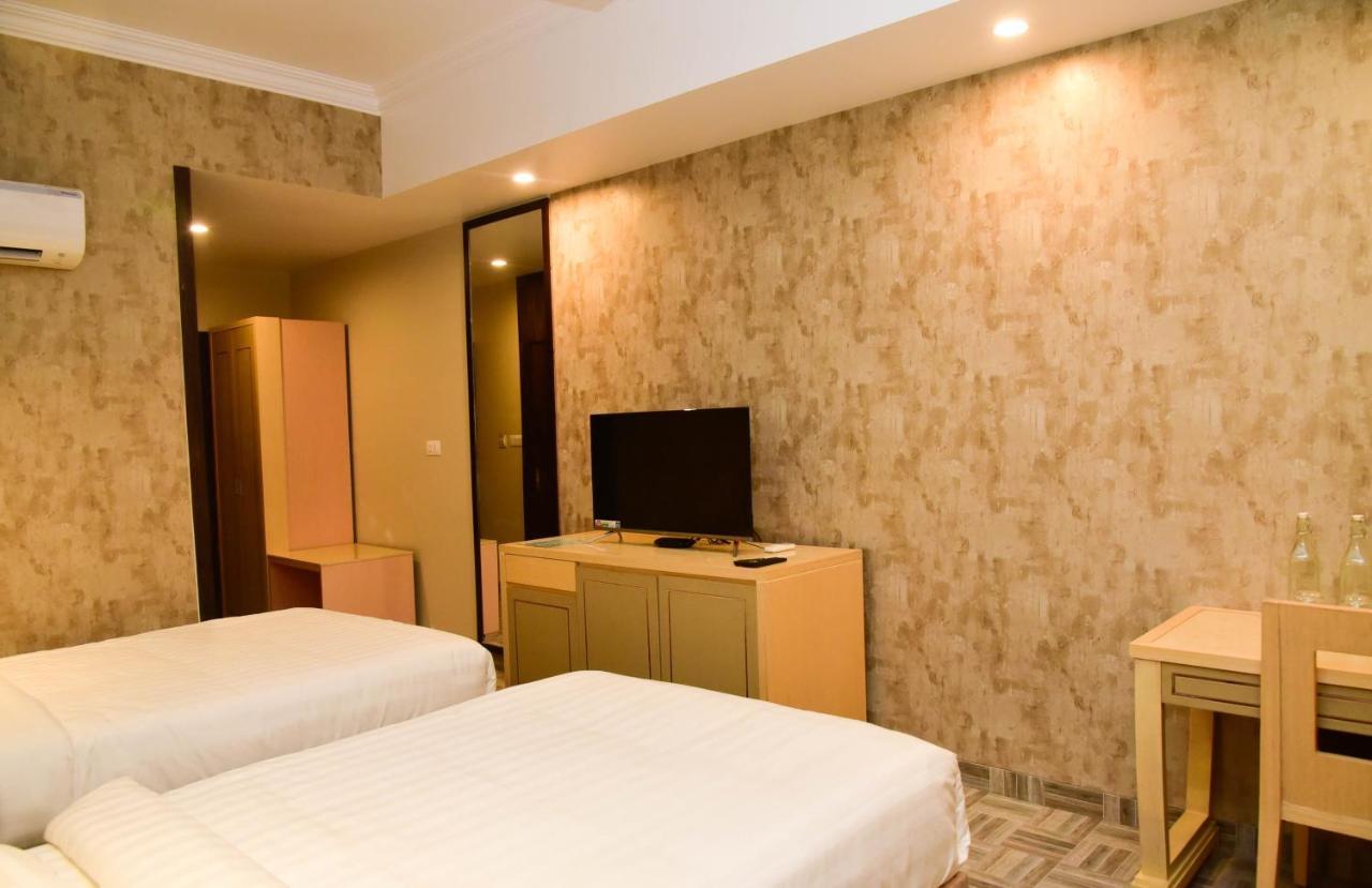 Hotel Casa Aishbagh Lucknow Exterior foto